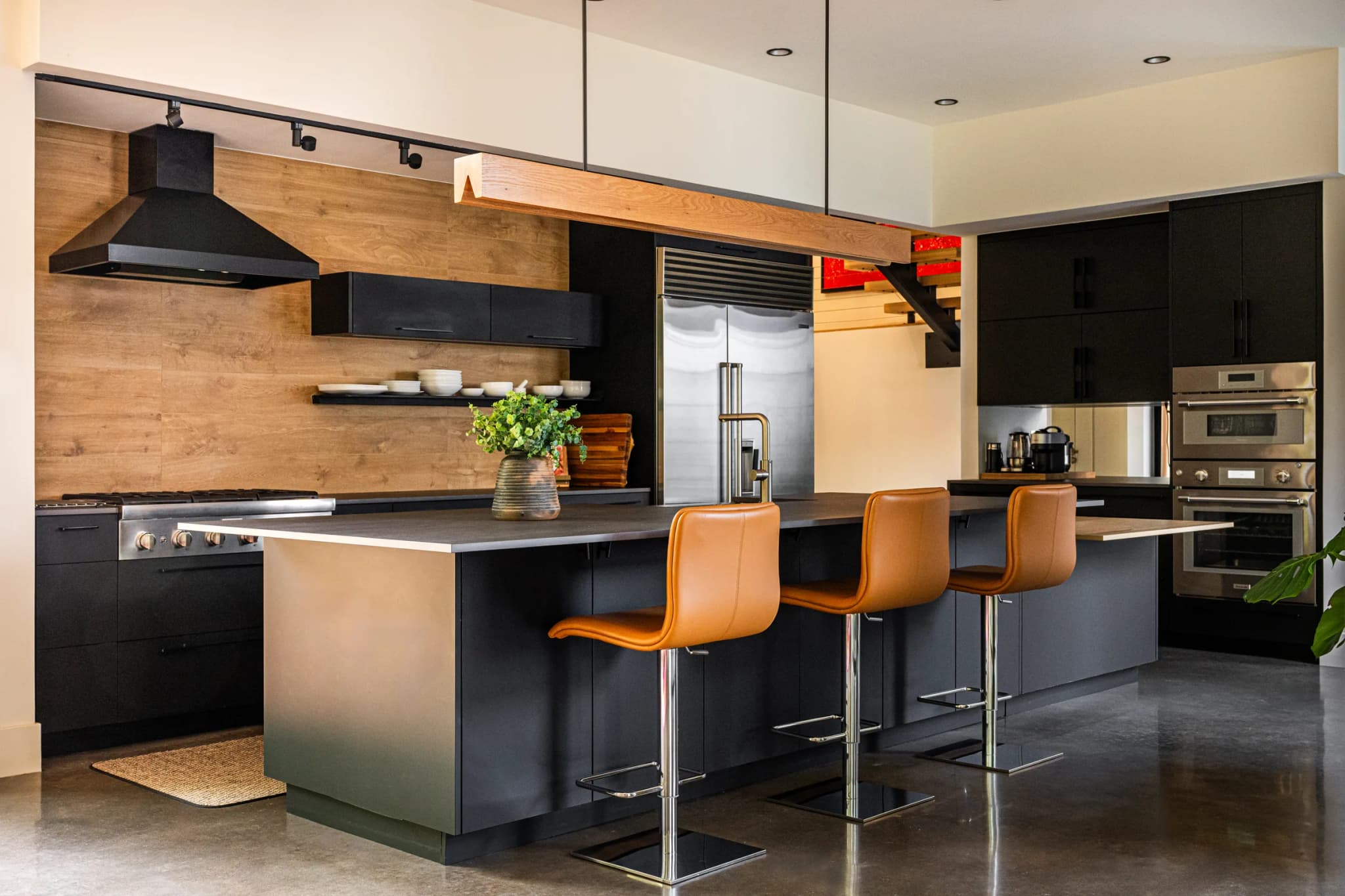 Nutwood Circle: kitchen by Williams Drake